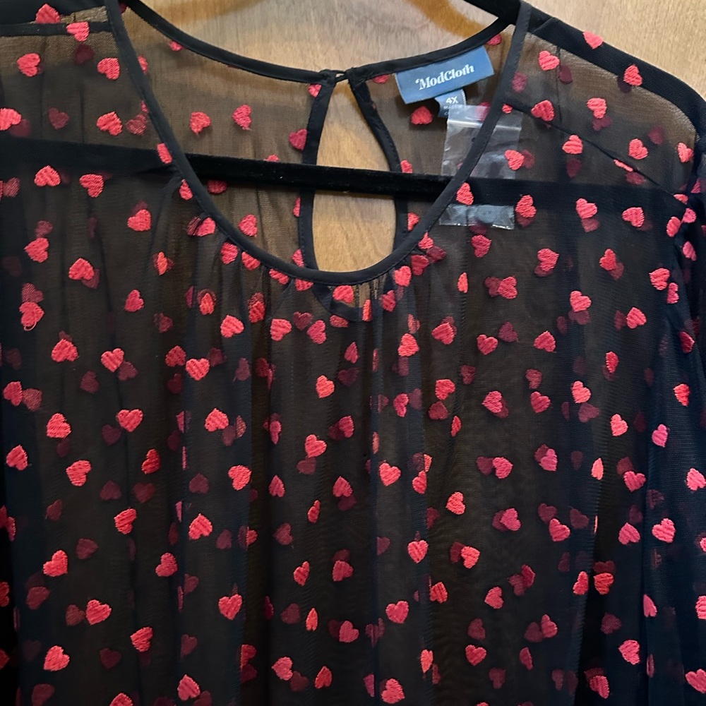NWT! Red & Black Heart tulle blouse plus size 4x Modcloth